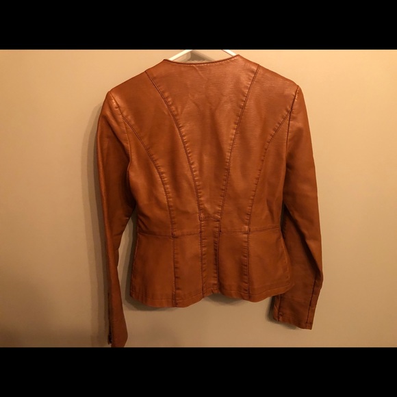 FAUX leather jacket from the Loft - Picture 3 of 4
